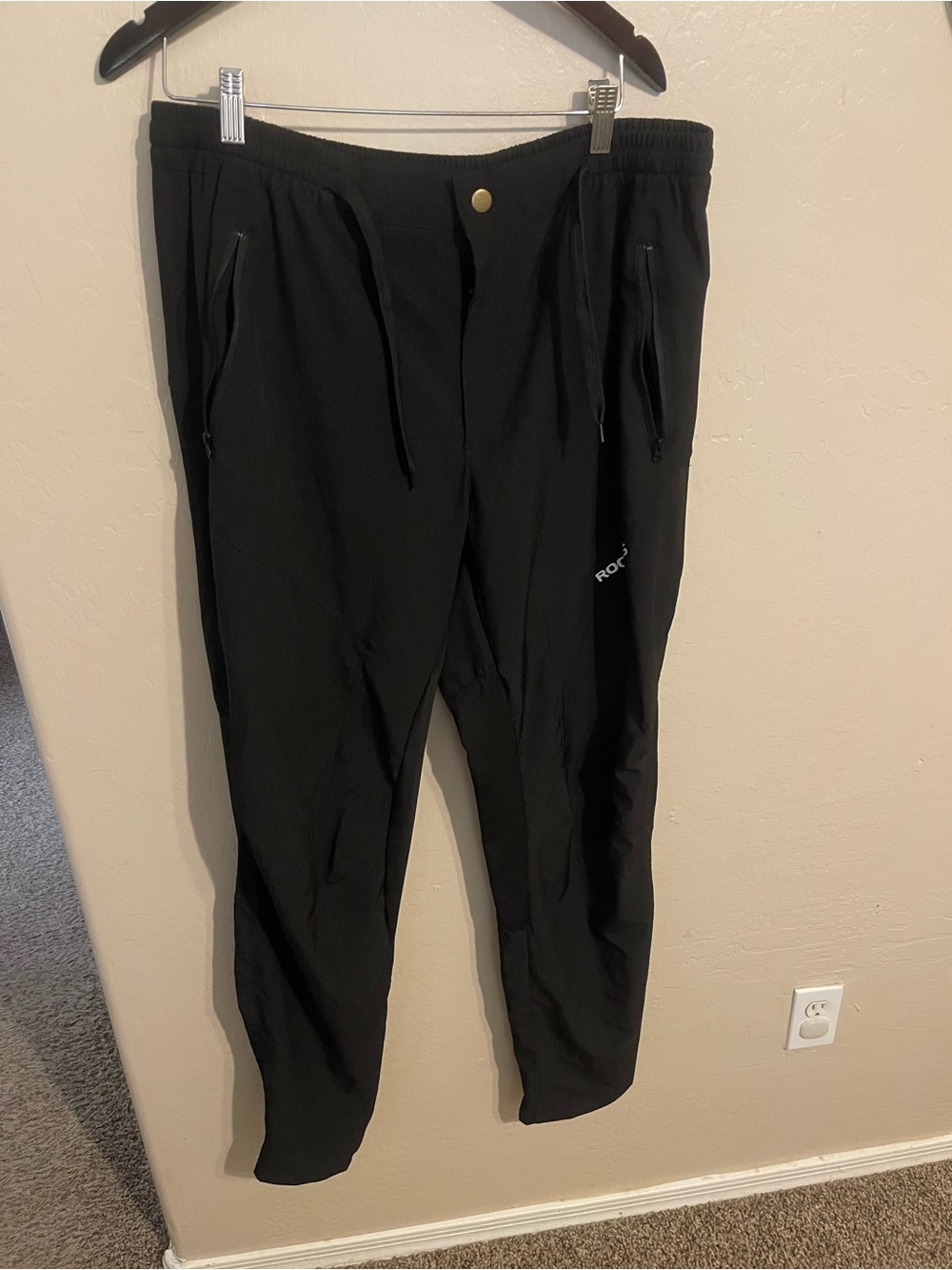 Amazon Black Men's Jogger Sweatpants with Zipper Pockets